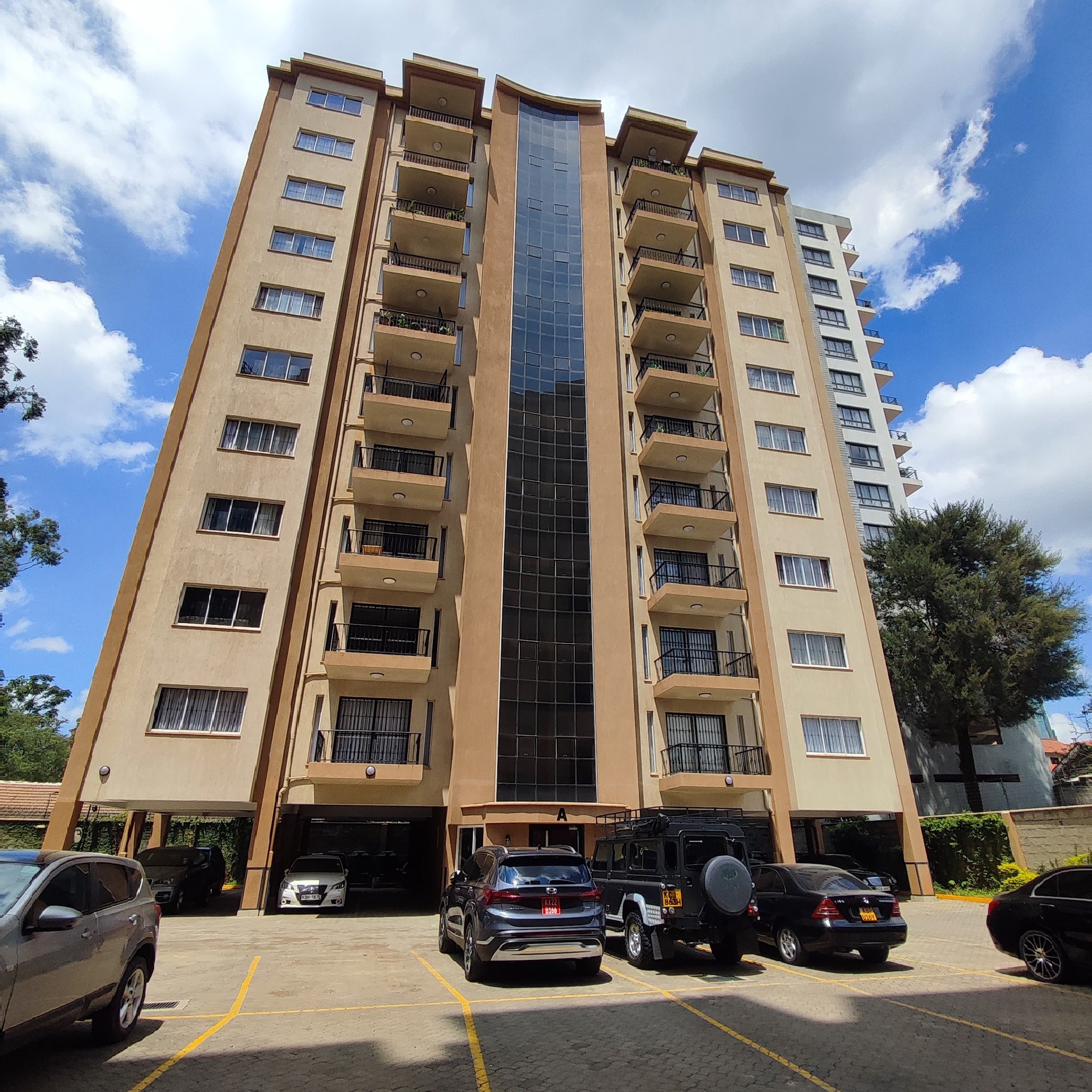 TWO BEDROOM PLUS SQ APARTMENT TO LET IN KILIMANI