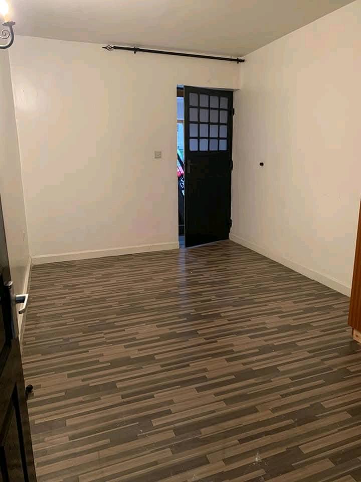 SERVANT QUARTERS TO LET IN LAVINGTON