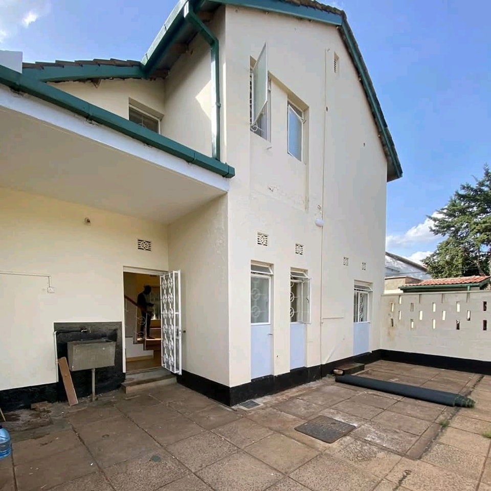 THREE BEDROOM PLUS SQ APARTMENT TO LET IN KILELESHWA
